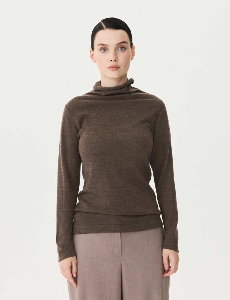 Джемпер из коллекции Fall-Winter 25/26 Victoria Andreyanova
