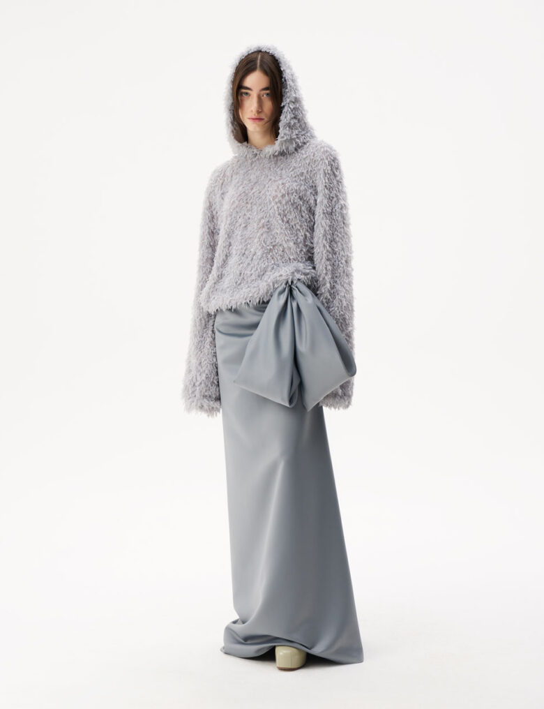 Худи из перьев оверсайз