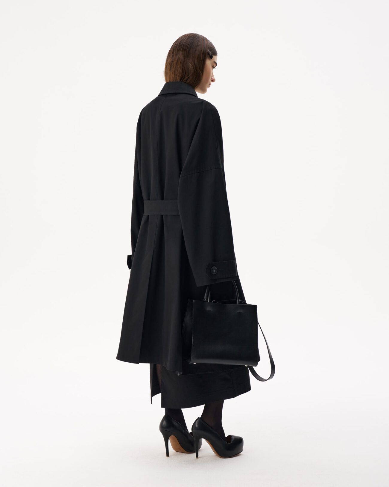 Тренч чёрный Victoria Andreyanova на модели