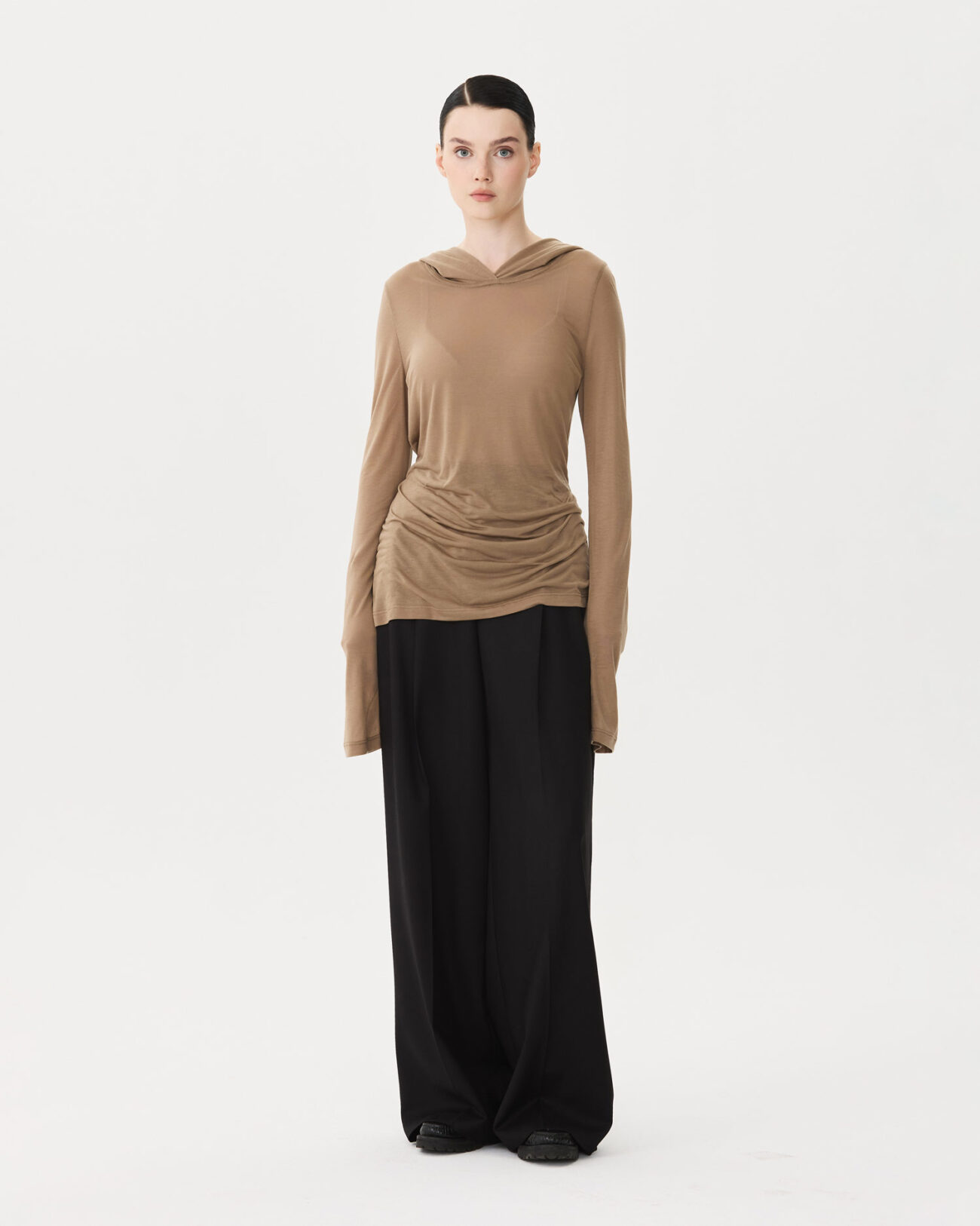 Лонгслив из коллекции Fall-Winter 25/26 Victoria Andreyanova