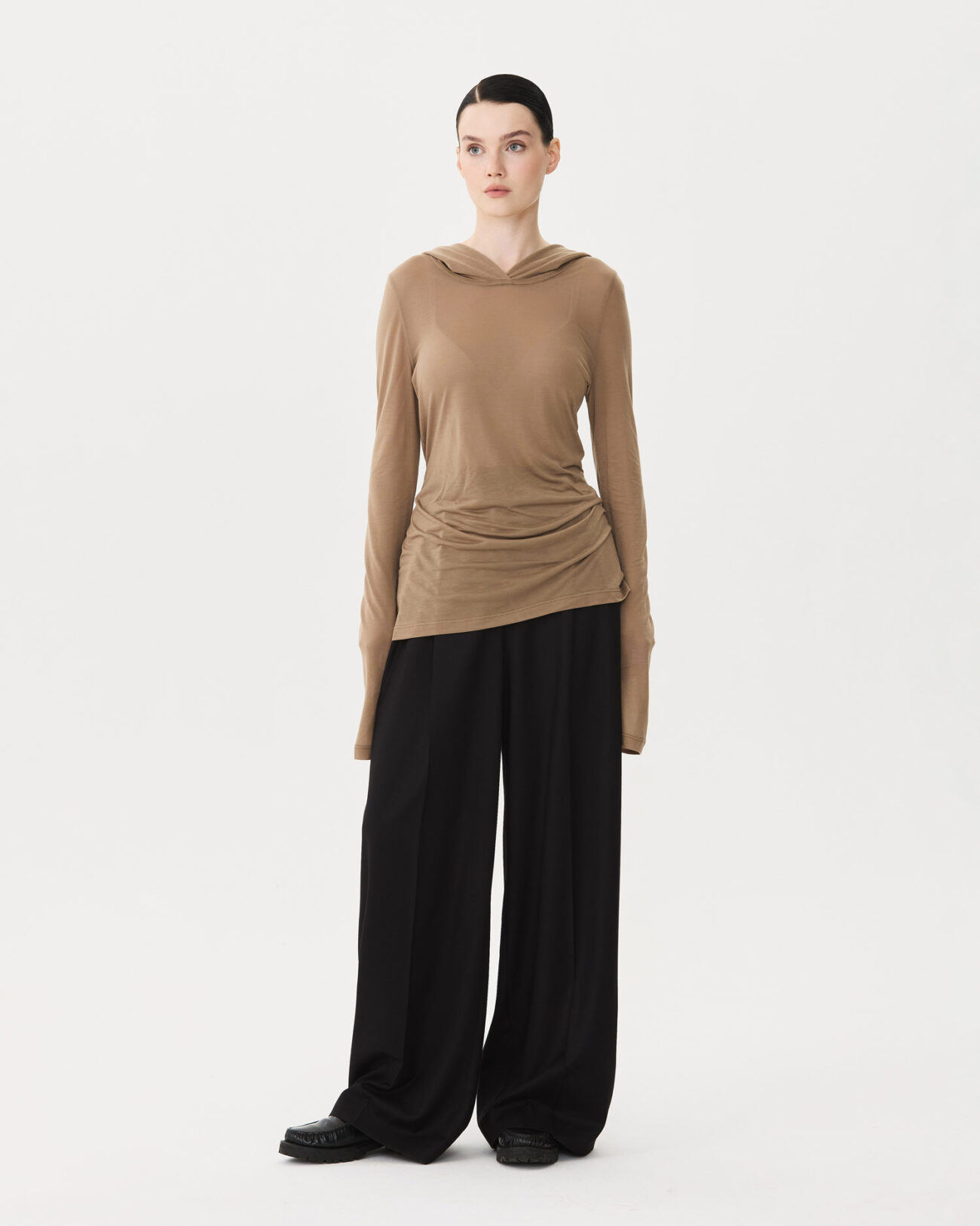 Лонгслив из коллекции Fall-Winter 25/26 Victoria Andreyanova