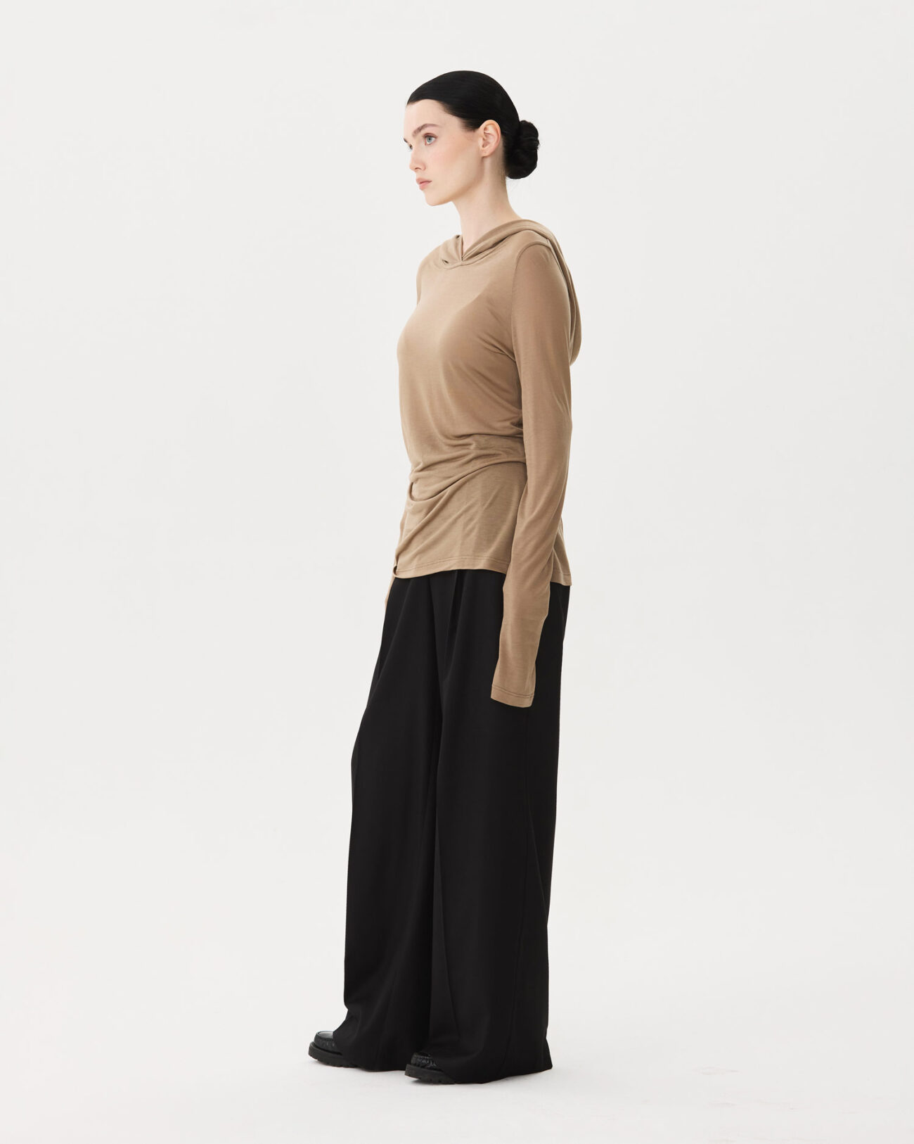 Лонгслив из коллекции Fall-Winter 25/26 Victoria Andreyanova