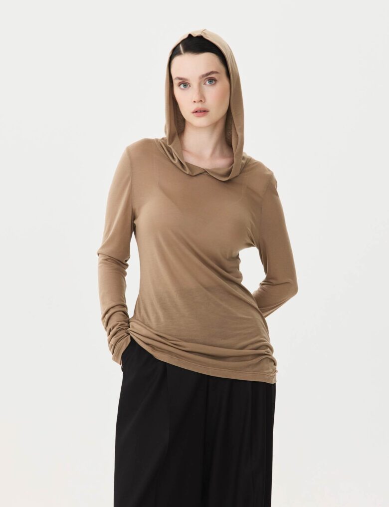 Лонгслив из коллекции Fall-Winter 25/26 Victoria Andreyanova