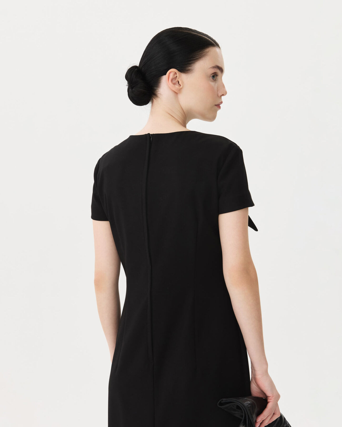 Платье из коллекции Fall-Winter 25/26 Victoria Andreyanova