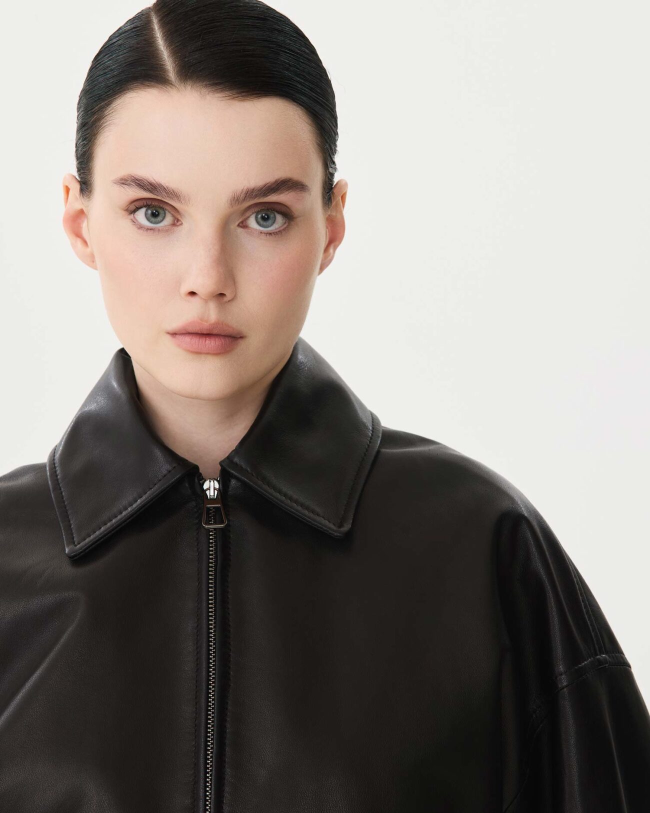 Бомбер-куртка из коллекции Fall-Winter 25/26 Victoria Andreyanova