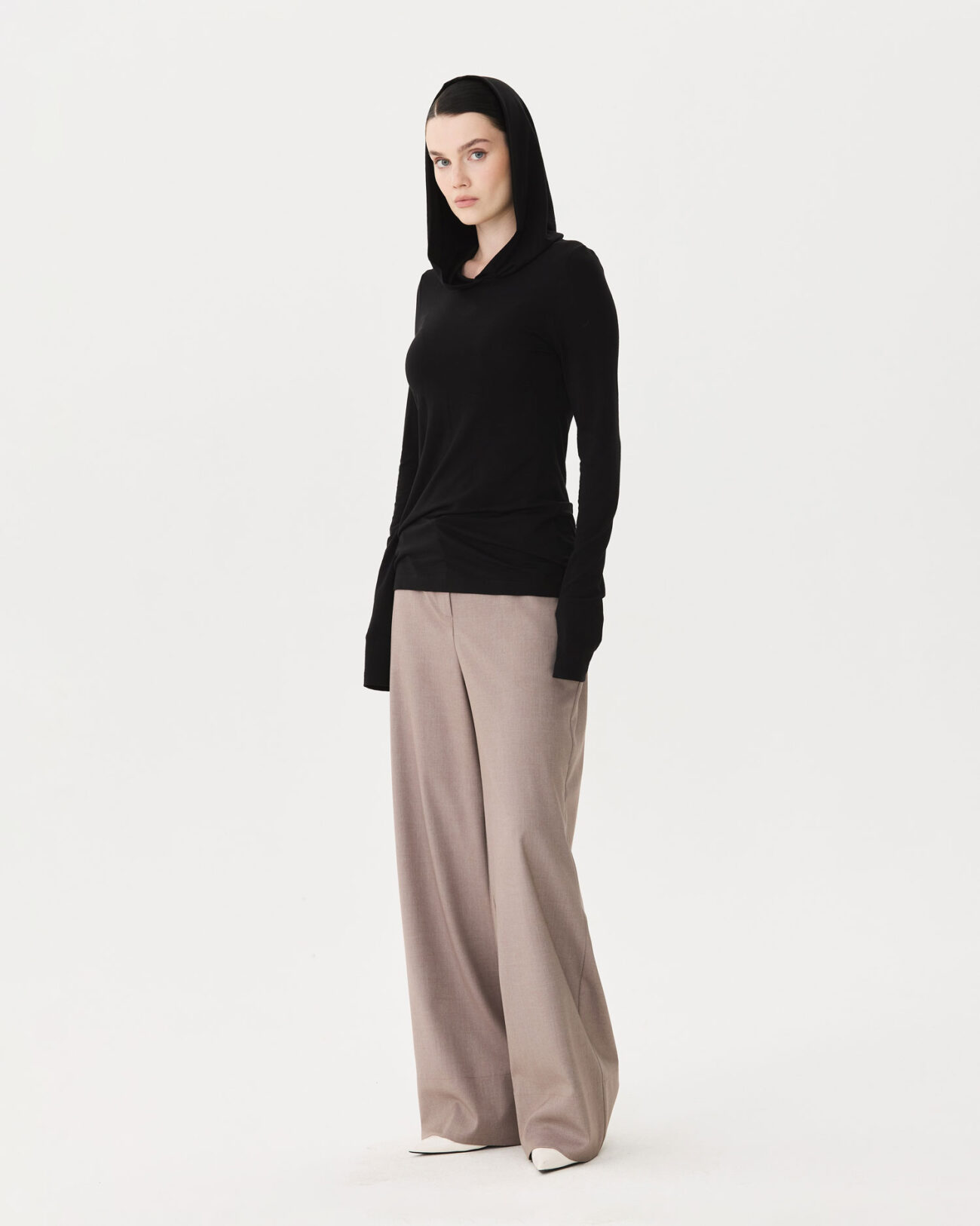 Брюки из коллекции Fall-Winter 25/26 Victoria Andreyanova