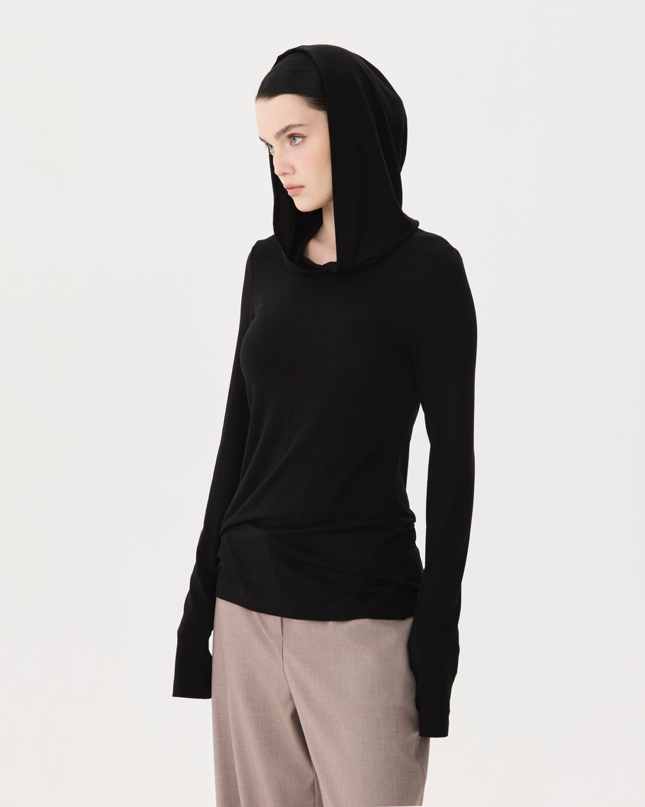 Лонгслив из коллекции Fall-Winter 25/26 Victoria Andreyanova