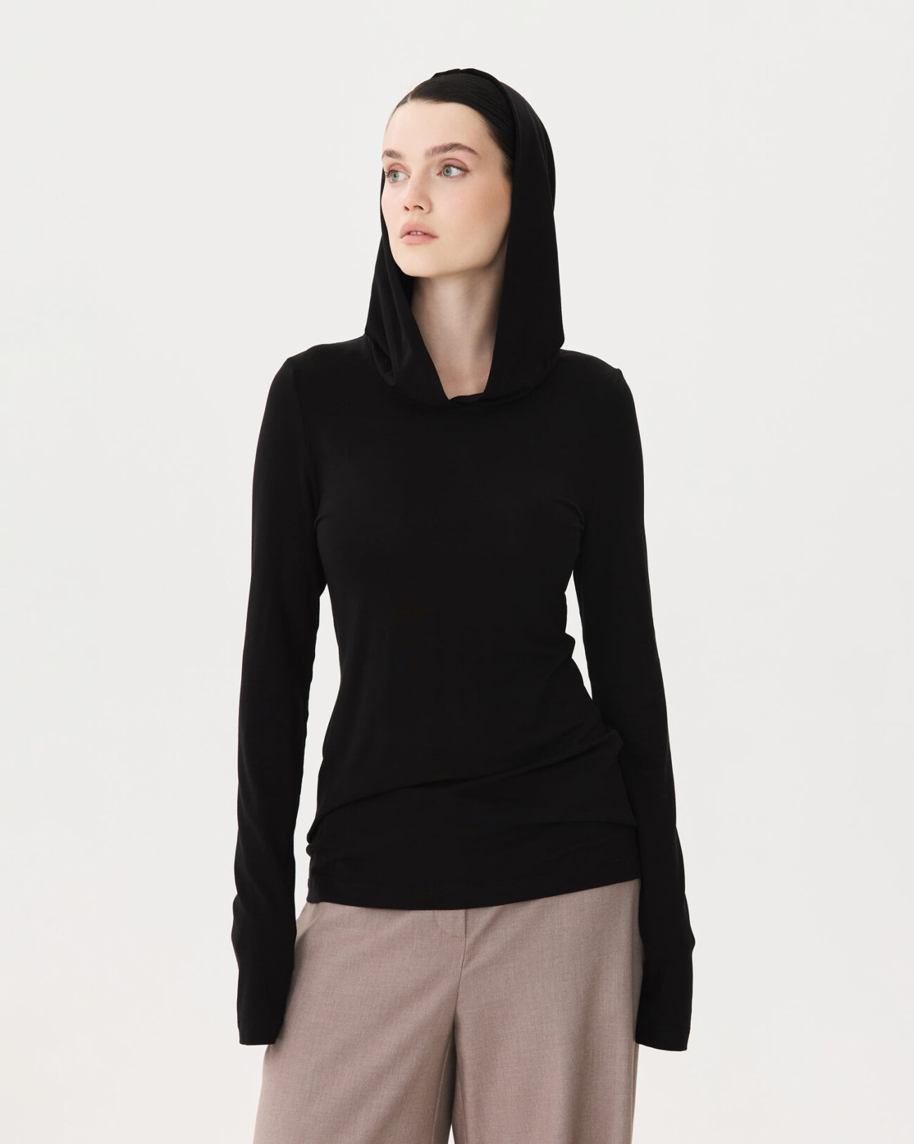 Лонгслив из коллекции Fall-Winter 25/26 Victoria Andreyanova
