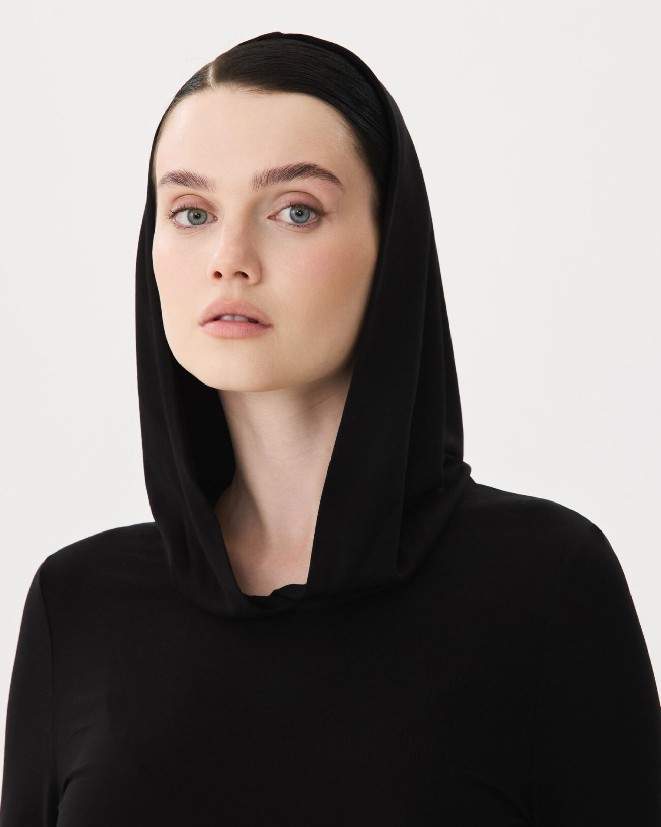 Лонгслив из коллекции Fall-Winter 25/26 Victoria Andreyanova