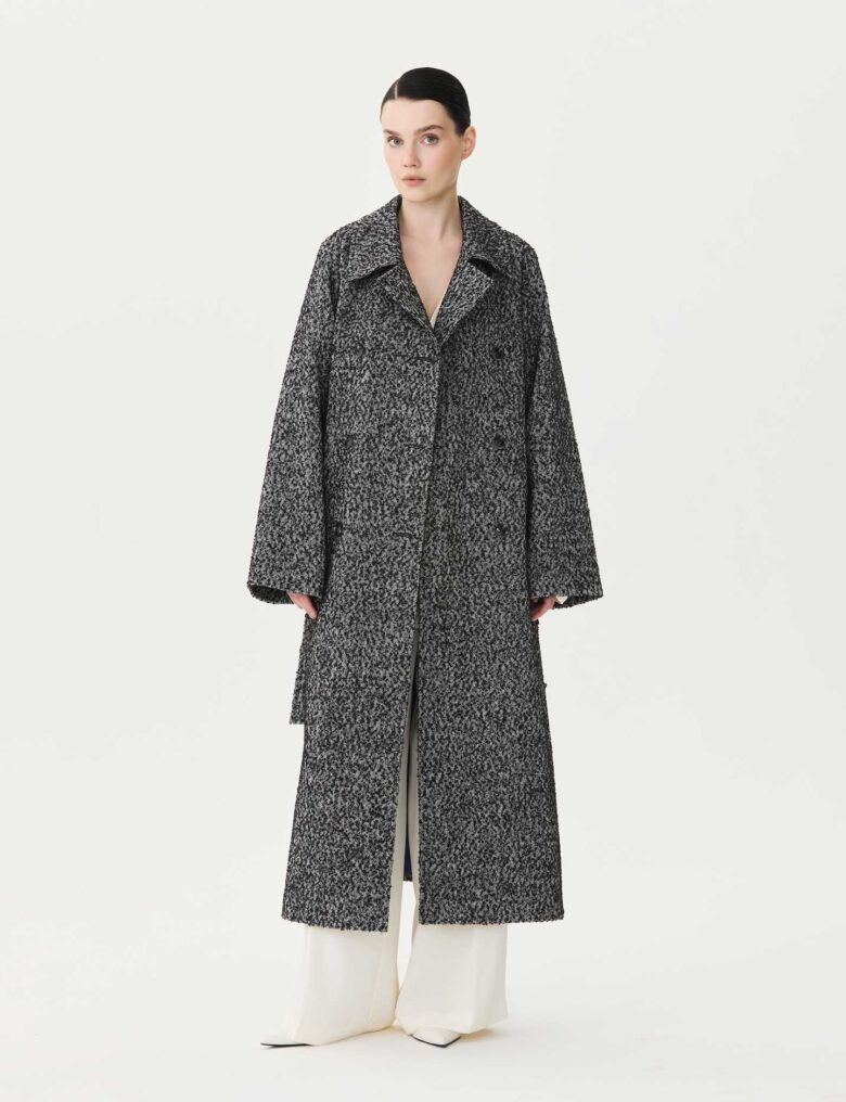 Женское пальто из коллекции Fall-Winter 25/26 Victoria Andreyanova