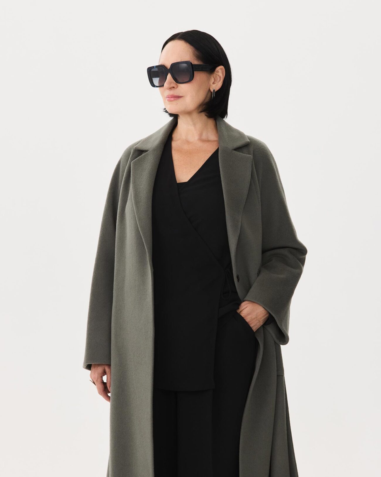 Женское пальто из коллекции Fall-Winter 25/26 Victoria Andreyanova