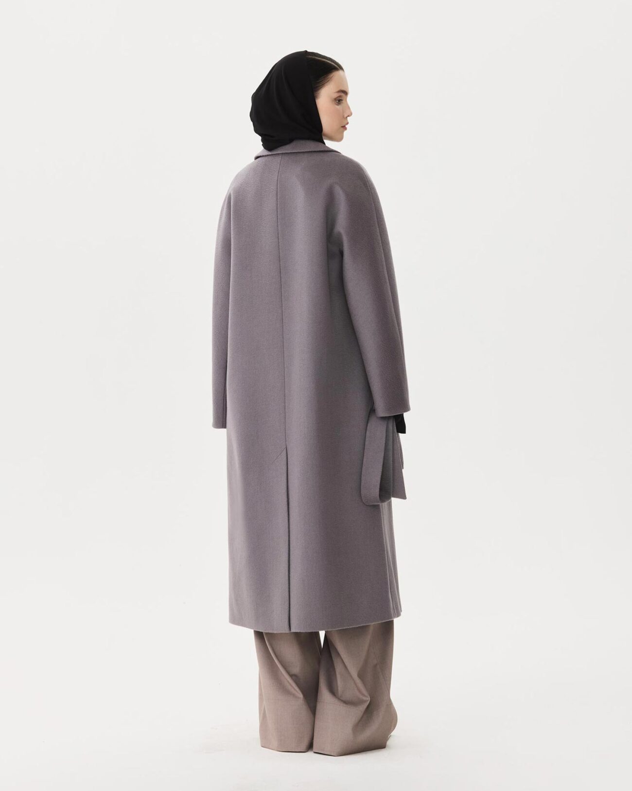 Женское пальто из коллекции Fall-Winter 25/26 Victoria Andreyanova