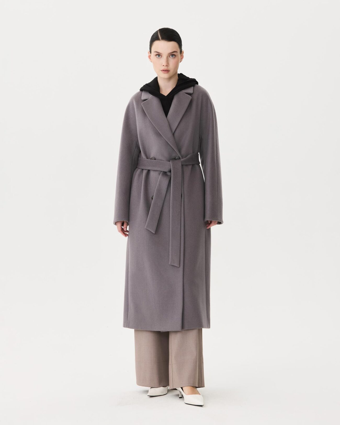 Женское пальто из коллекции Fall-Winter 25/26 Victoria Andreyanova