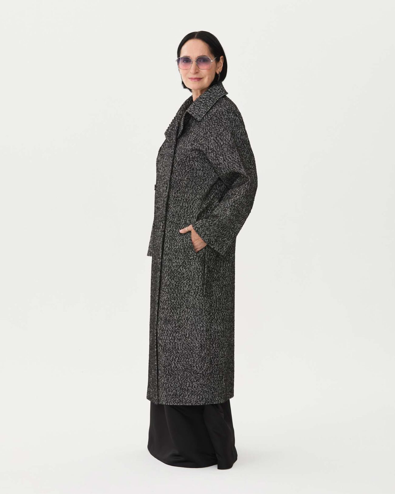Женское пальто из коллекции Fall-Winter 25/26 Victoria Andreyanova