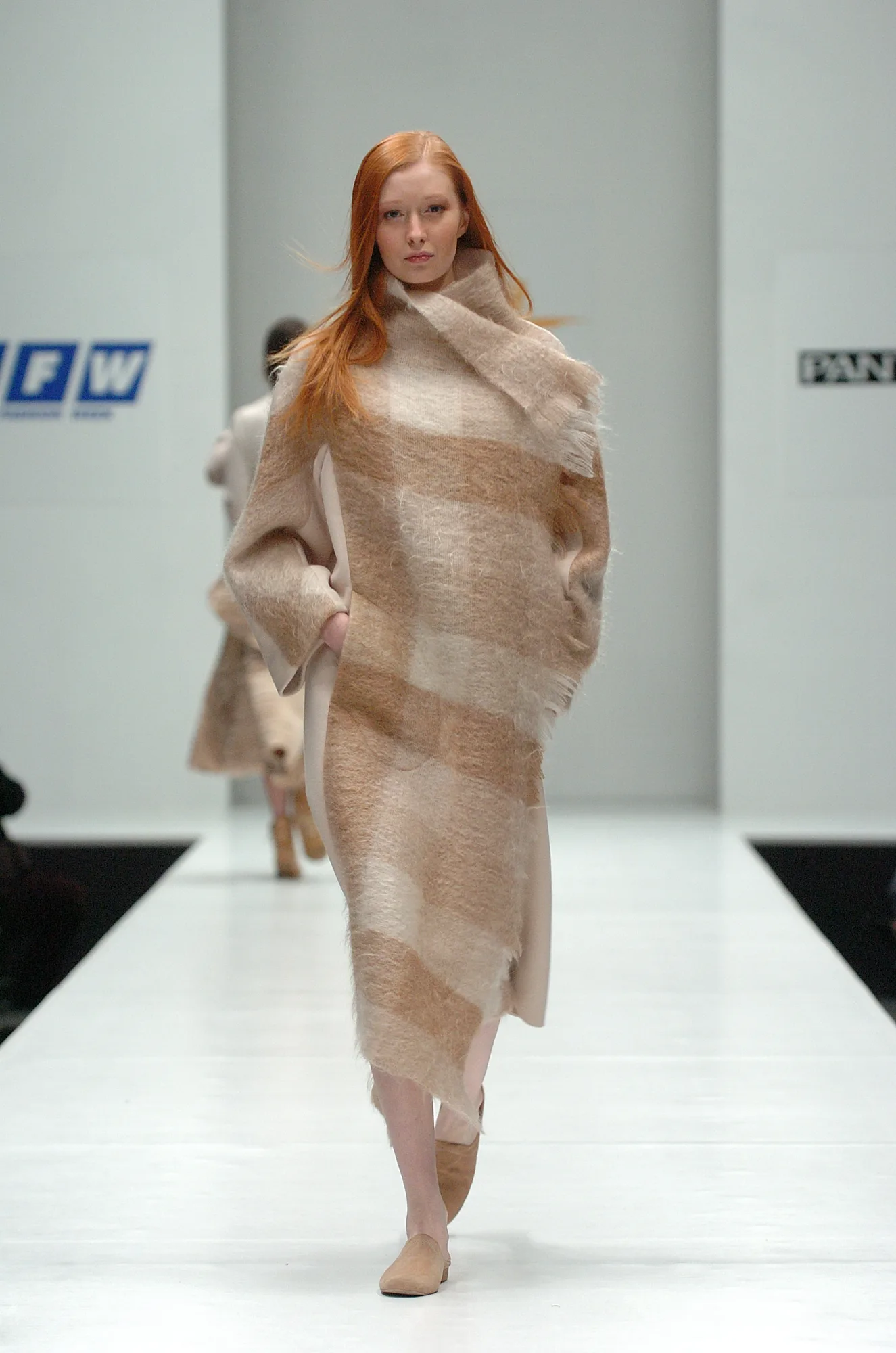 Коллекция 003_A-W 05-06 Нашелетозима, Victoria Andreyanova, образ 15