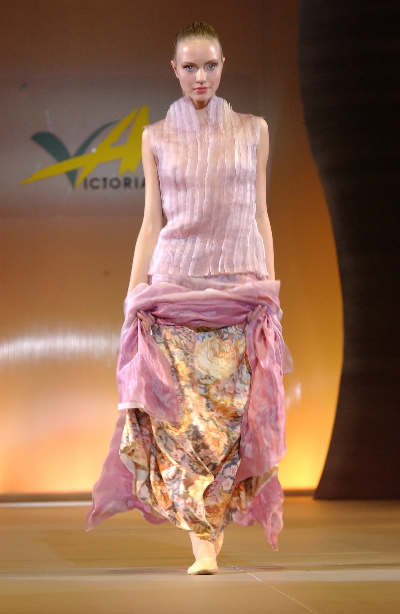 Коллекция 2001 Показательные выступления 2001, Victoria Andreyanova, образ 10
