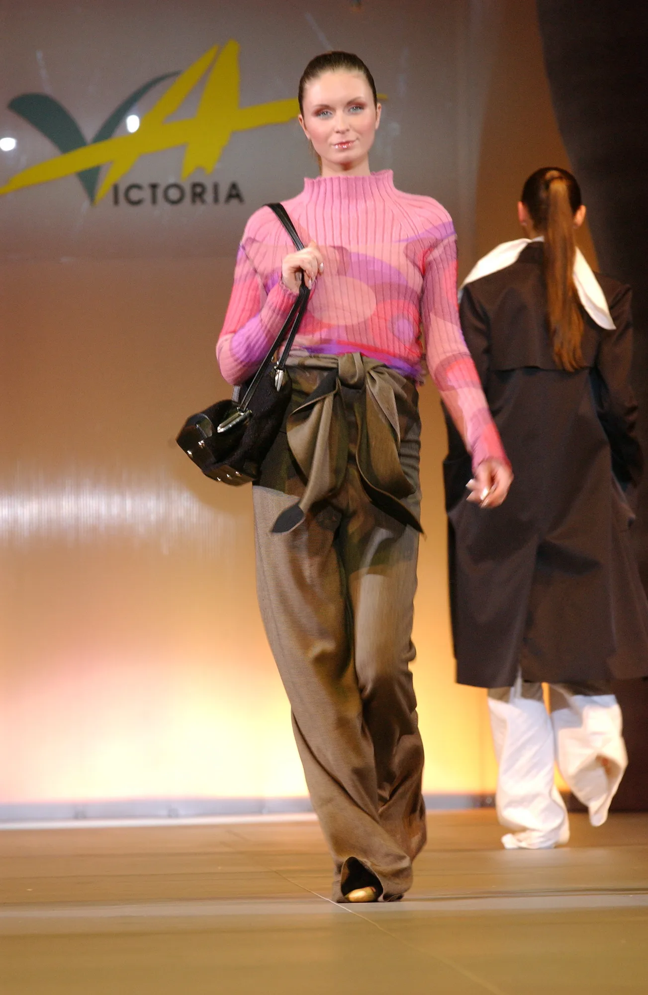 Коллекция 2001 Показательные выступления 2001, Victoria Andreyanova, образ 2