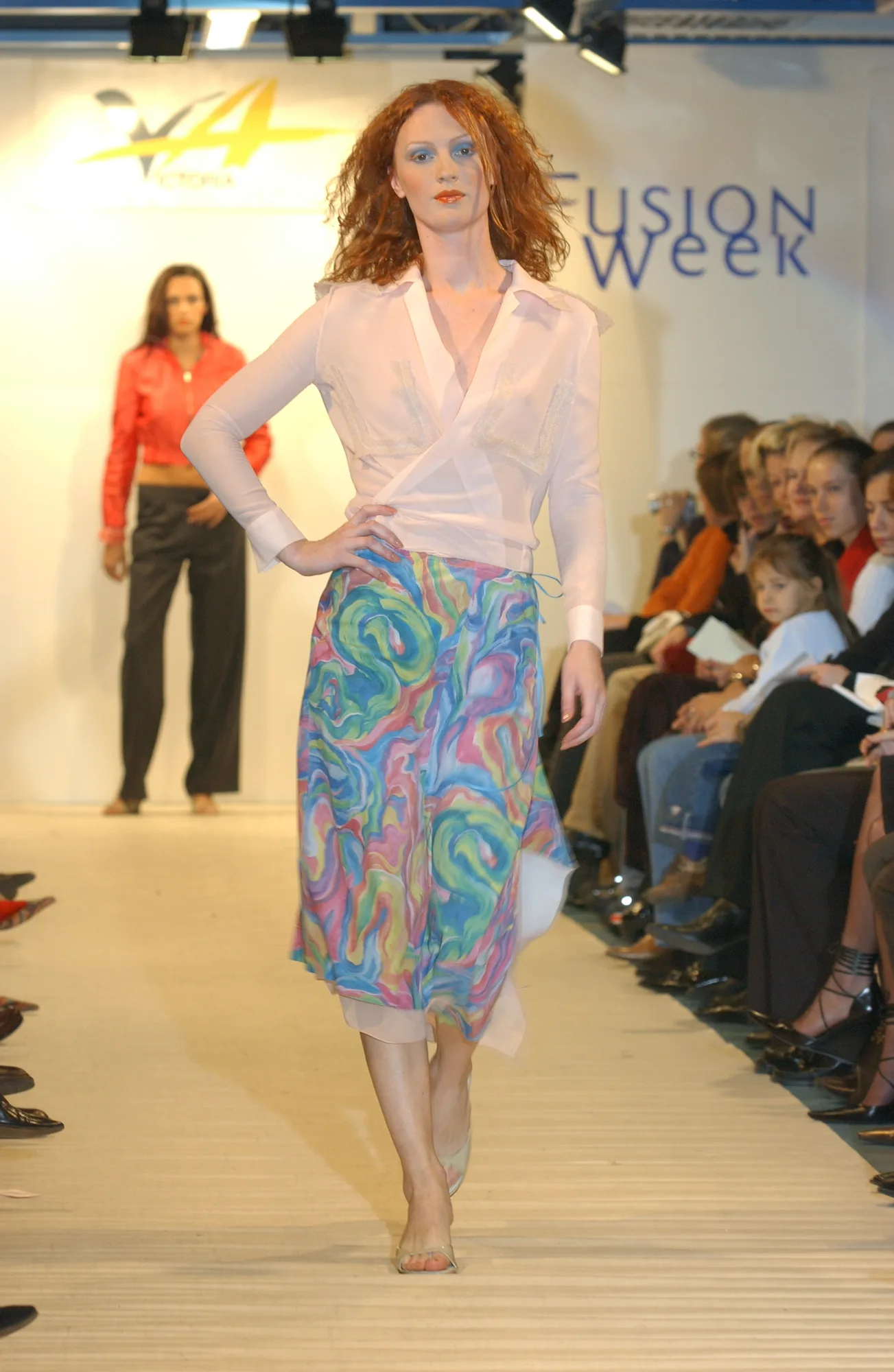Коллекция 2001 Spring Fusion Week 2001, Victoria Andreyanova, образ 17