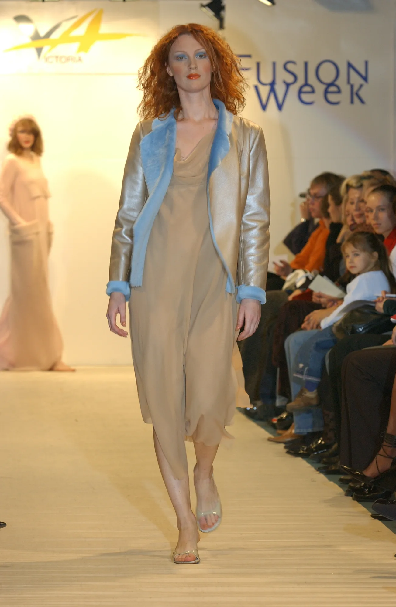 Коллекция 2001 Spring Fusion Week 2001, Victoria Andreyanova, образ 27