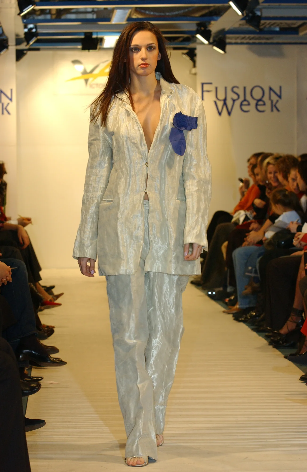 Коллекция 2001 Spring Fusion Week 2001, Victoria Andreyanova, образ 34