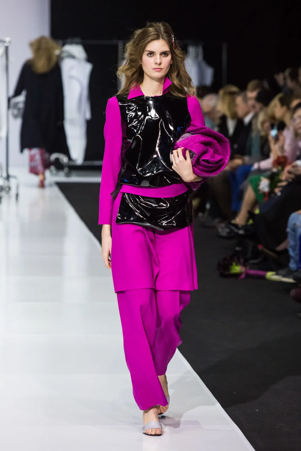 Коллекция FW 2018-19. Британцы в городе 2018, Victoria Andreyanova, образ 20