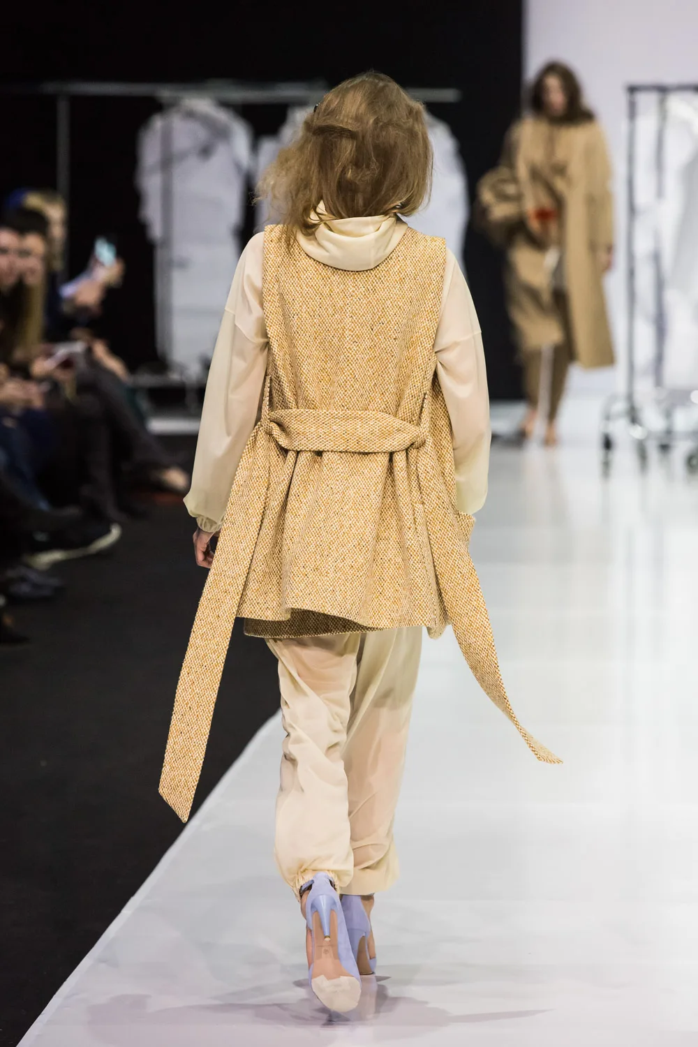 Коллекция FW 2018-19. Британцы в городе 2018, Victoria Andreyanova, образ 39