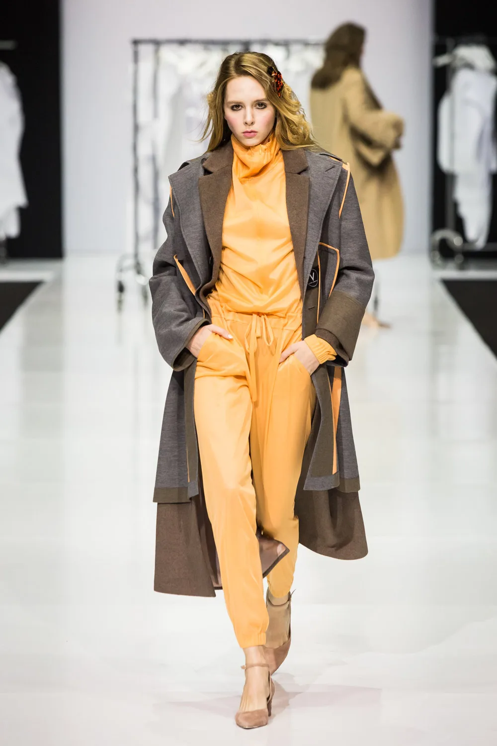 Коллекция FW 2018-19. Британцы в городе 2018, Victoria Andreyanova, образ 40