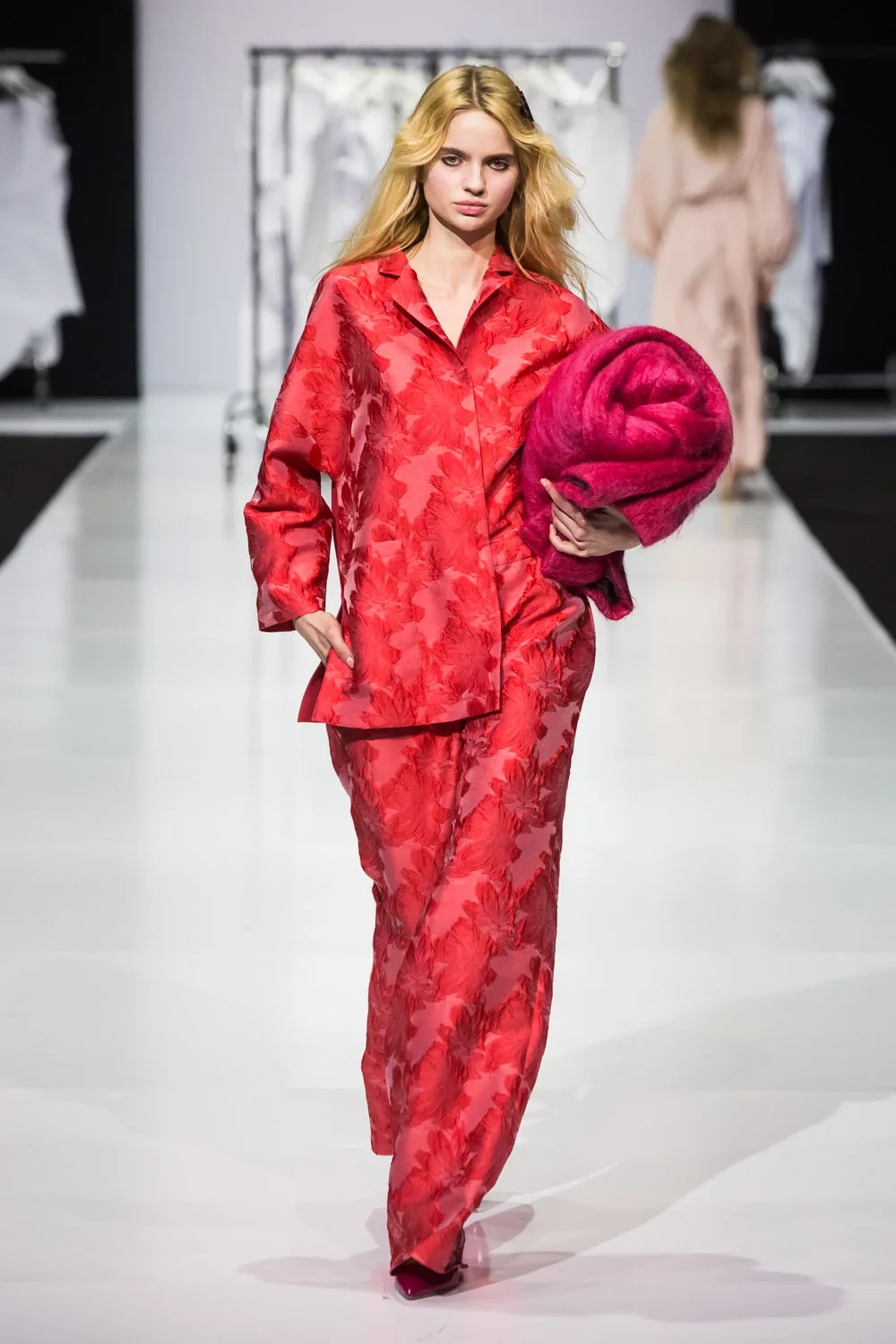 Коллекция FW 2018-19. Британцы в городе 2018, Victoria Andreyanova, образ 48