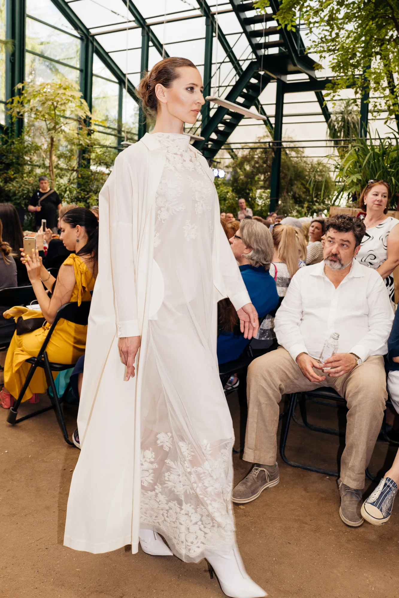 Коллекция VA FW 2019-20 (показ в оранжерее, коллекция ЭПОХА) 2019, Victoria Andreyanova, образ 22